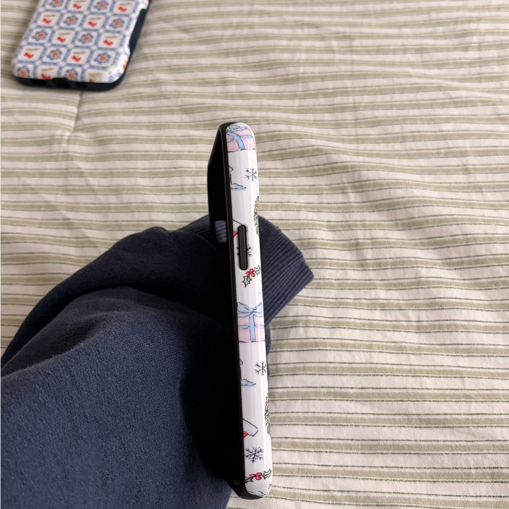 Casely iPhone 14 Patterned Cases - Picture 9 of 10
